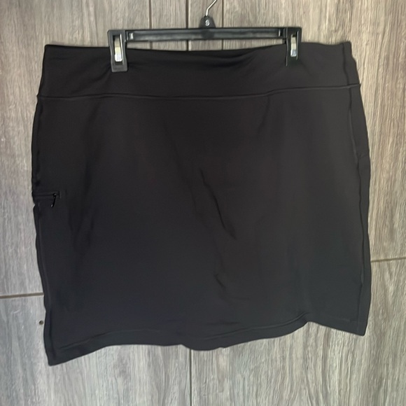 Duluth Trading Co Skirt Skort - Picture 2 of 14